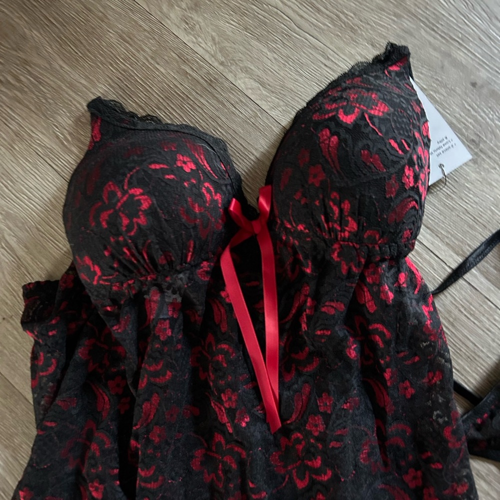 Stretch lace babydoll chemise and panties